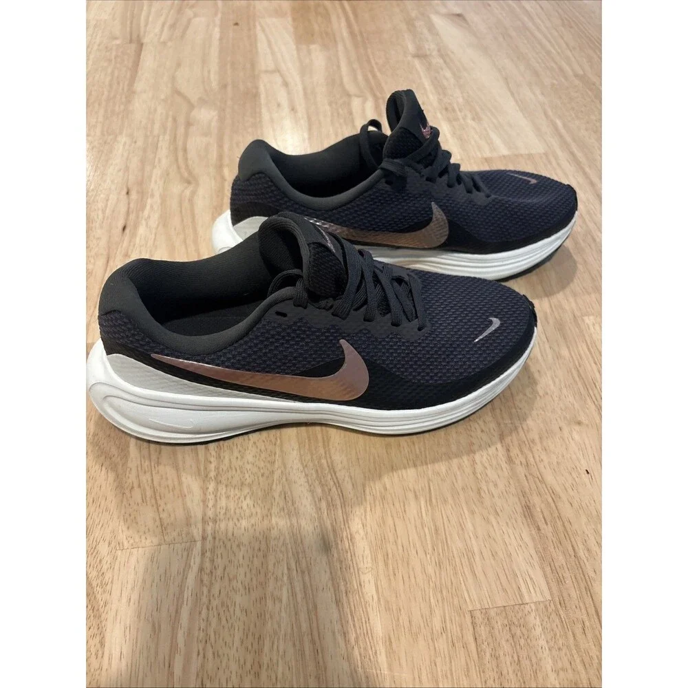 Nike Revolution 8 Womens Size 7.5 Ash Black Shoes Running Athletic HJ8485-200